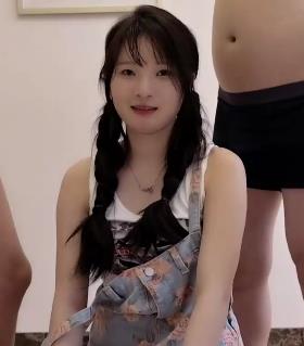 相当敬业的扣扣传媒女神《琳琳》