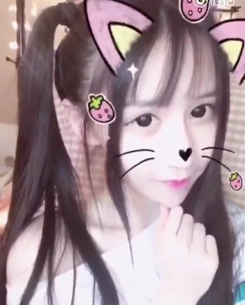 虎牙网红【蔡妹子】双马尾学妹私拍