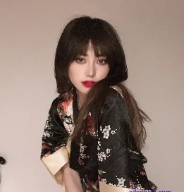 抖音网红-田心三水女神举牌私拍