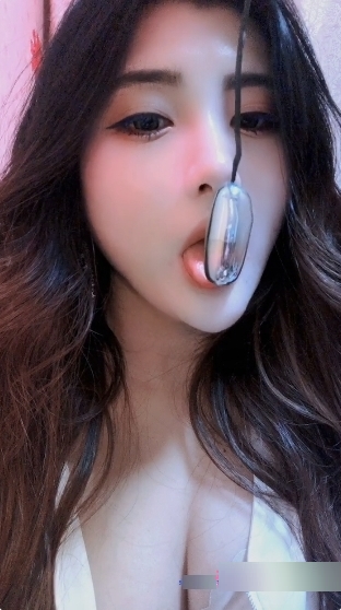 金鑫蔓笙抖音社保打赏内容1.98G土豪享宴