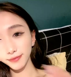 美臀小姐姐首秀白自玩