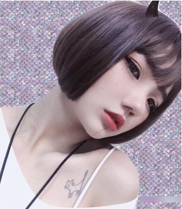 Twitter顶级妖艳女神（九狐仙）拍摄的大胆写真被盗图【77V-1.5G】