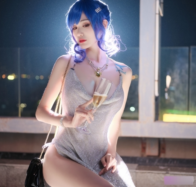 一米八的大梨子，附赠上千图集和3个视频