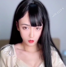 黑丝伪娘床上放飞自我使用棒子释放大量仙液的视频资源1V+165M