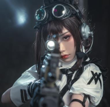 暴击少女、喵小吉和战斗女仆