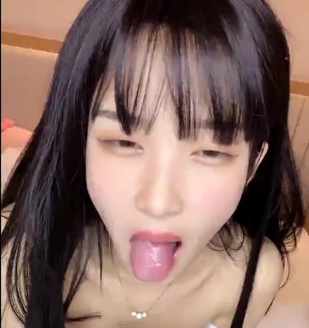 迷人小姐姐与帅气男友的浪漫瞬间