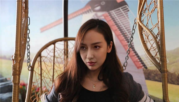 50岁老小狗被年轻嫩模羞辱脚虐冰时代25分28秒778M视频