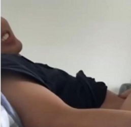 1.漂亮女友全程-这个标题直接描述了商品的特点，即提供一位漂亮女友的陪伴和服务，全程指的是在整个活动或旅行过程中都有她的陪伴。其他可能的标题包括：1.与漂亮女友共度美好时光-这个标题强调了与漂亮女友一起度过的愉快时光，暗示了商品能够提供愉快的伴侣体验。2.享受与漂亮女友的浪漫旅程-这个标题强调了与漂亮女友一起旅行的浪漫性质，暗示了商品能够提供浪漫的旅行体验。3.拥有一位迷人的漂亮女友-这个标题强调