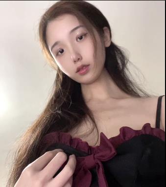 Telegram高颜值露脸女神pudding315自拍图集20V-443M短视频数量众多