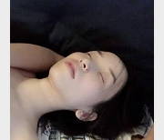 高颜值美女徐表演嘴上功夫，开放程度露脸，网上反响好，心情愉悦，香肠大小视频