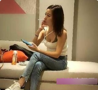 网红战神小利的视频资源合集,展示超高加钱哥的能力和网约套路,以及时尚穿搭和精彩游戏