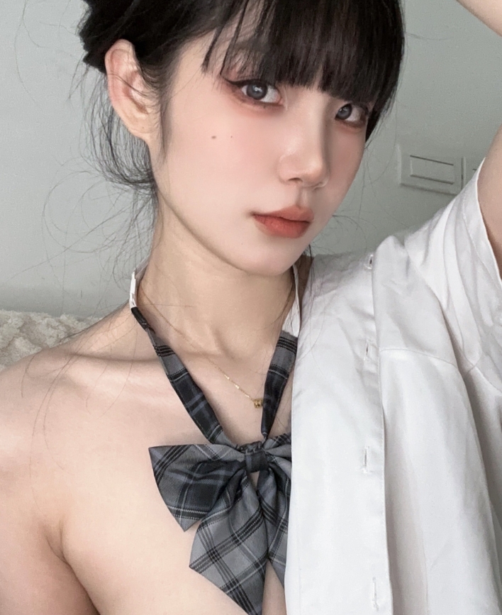 新晋优质露脸flj小瓜陆男友嘴艺合集31P/19V+1024M百度盘