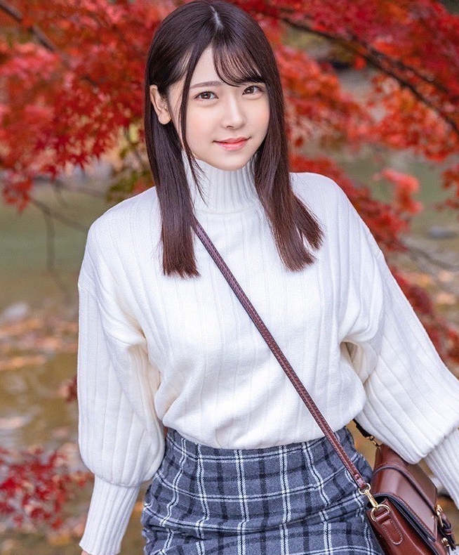 可爱脸蛋骚气女星皆瀬あかり，7部36.42G高画质视频打包