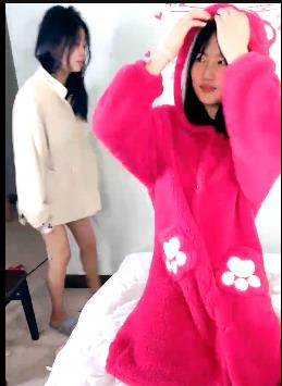 5V-3.8G渣男轮流玩弄妹妹，夜场工作姑娘入世未深，部门全员受害，下载观看揭露真相