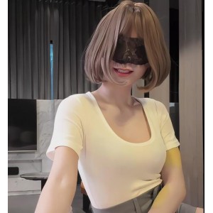 OnlyFans-Demi：晃动姬，气质迷人，放炮车灯，视觉感爆棚