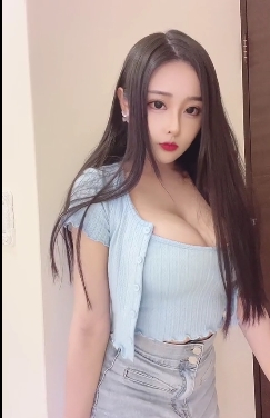 TikTok烧鸡：亚洲区域跳舞视频，黄头发韩国妹子，尽享关注赞仁智