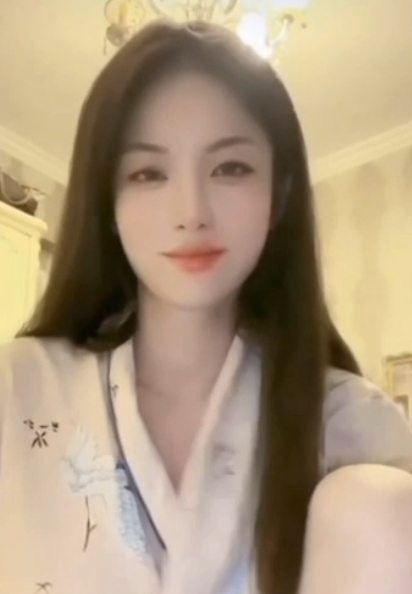 史迪西的土豪定制视频系列：28万粉丝收藏81部影片，百度+ED2K