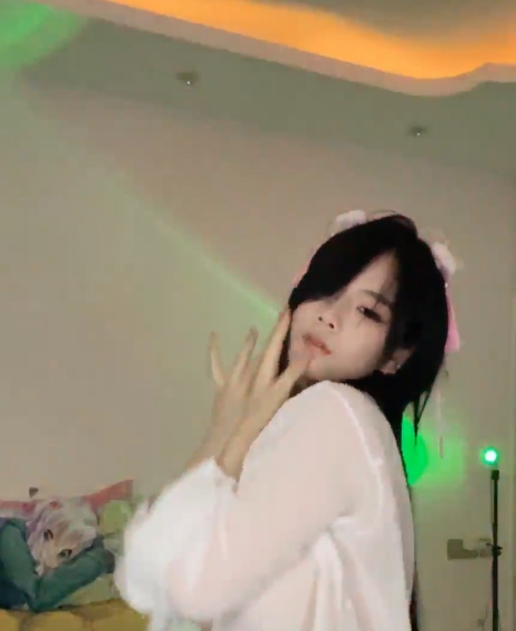 !Pc÷c÷P¨OAE`E`E^Iè,lb`A^u52v5.1g!·°`UP`E&ED2K^E~O^2O'i77!3/4°e`IC'óAEnot!?