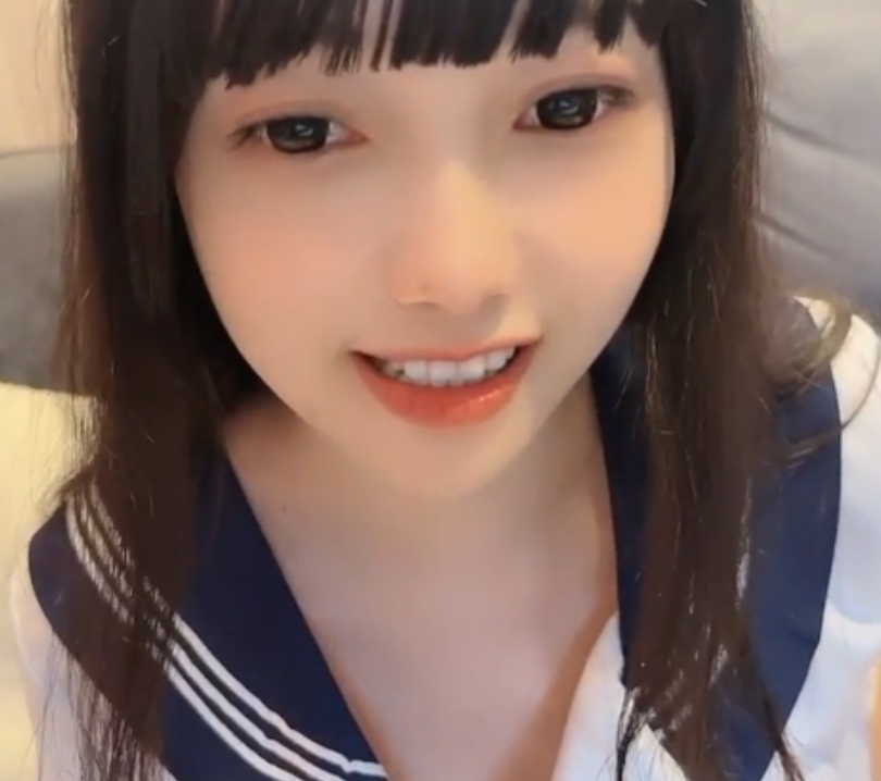 清纯学生妹合集：玩铁佳作，8V高清视频，百度独家