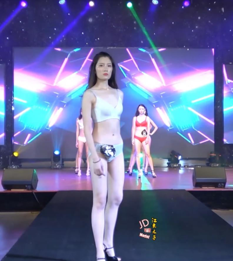 神秘内衣秀模特大片441G超大合集700MB分卷压缩永久链接管理员调整金币