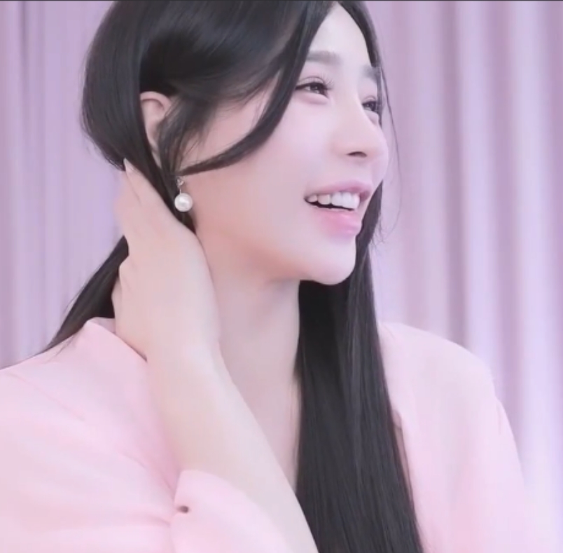 高恩珠：逗趣热舞视频大放送！百度ED2K收藏量高达163