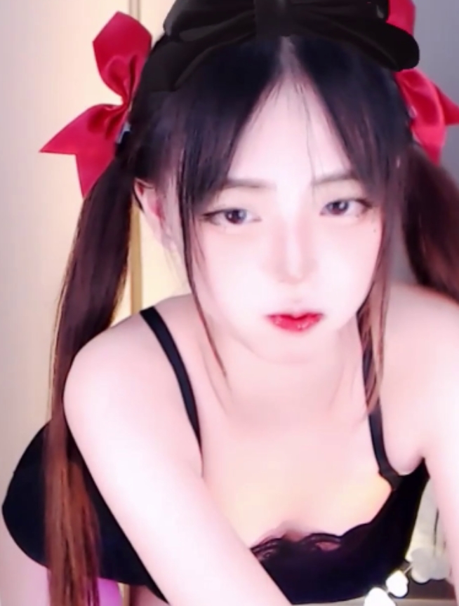 独特魅力嫩妹椰羊妹妹热舞洗澡特写774.27MB百度盘