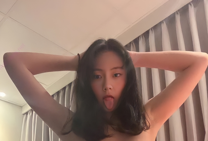 雨的重金定制手机：4v1.5g，抖音小网红的新宠