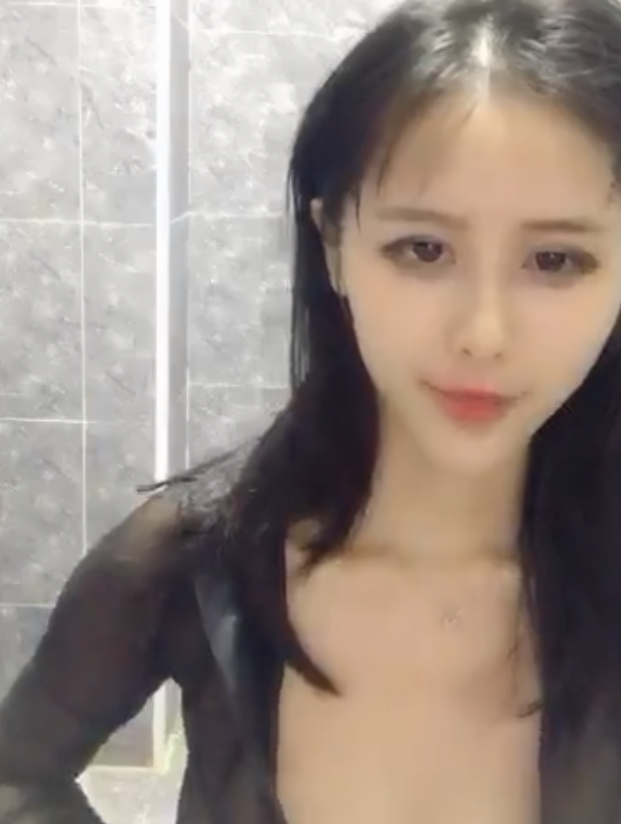 朴妮唛：大罩杯主播合集，多才多艺的魅力无法抗拒