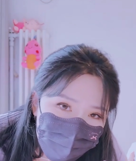 高冷女神樱桃空空：37部神秘视频总计41.7兆，百度ED2K收藏，樱空桃桃jdsy097