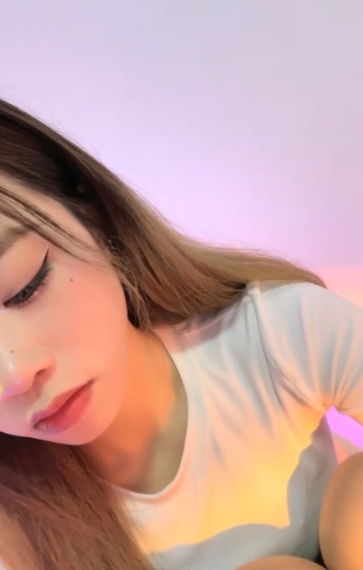 有声橘子果粒御姐骚舌口水！玩具狂震流不明液体20小时大片