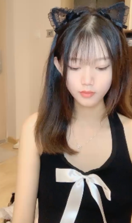 热舞葡萄妹妹：13MB视频收藏狂潮