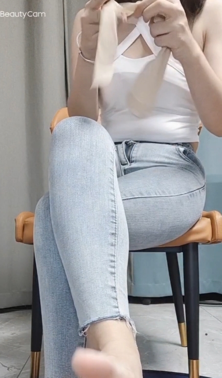 盐宝独特设计牛仔裤1v1.31g收藏20让你展现个性风格