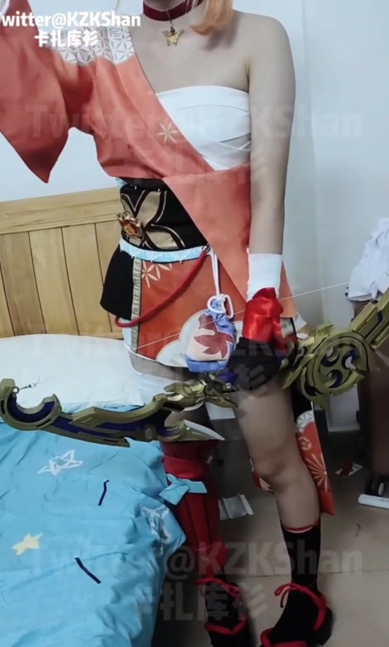 卡扎库杉COS足10v19.1g，资源丰富，百度补充，满足你的收藏需求