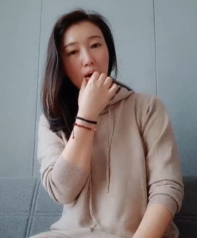 疯狂抖音美女有尺度无下限+内部敞开[73V+1.47G+百度盘]