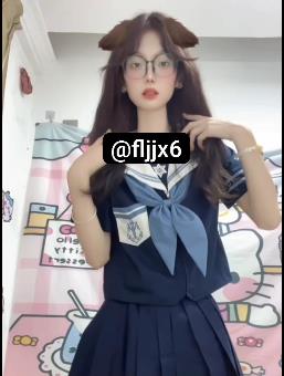 福利姬学妹自拍短片35分钟，学校楼森林风采全记录，下载观看！