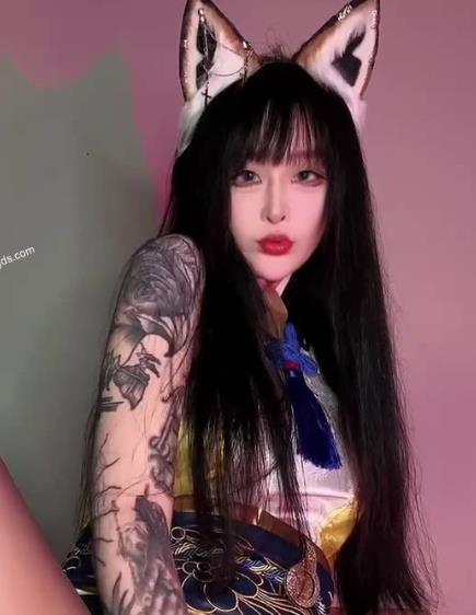 抖音颜值女神九条南无最新合集6V1G，自拍道具秀，时长24分！