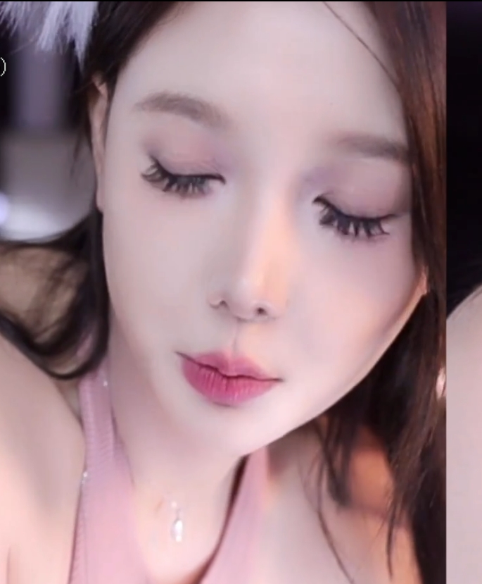 热舞女神米娜(minana)：六月热舞合集，52个视频，总大小10.6G