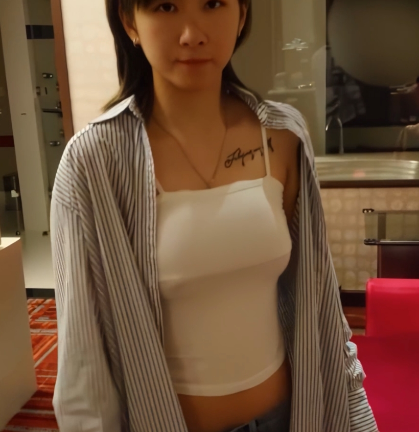 约会大神胖Tiger高冷刺青小姐姐最新合集1V4.7G，精彩对话与全程露脸