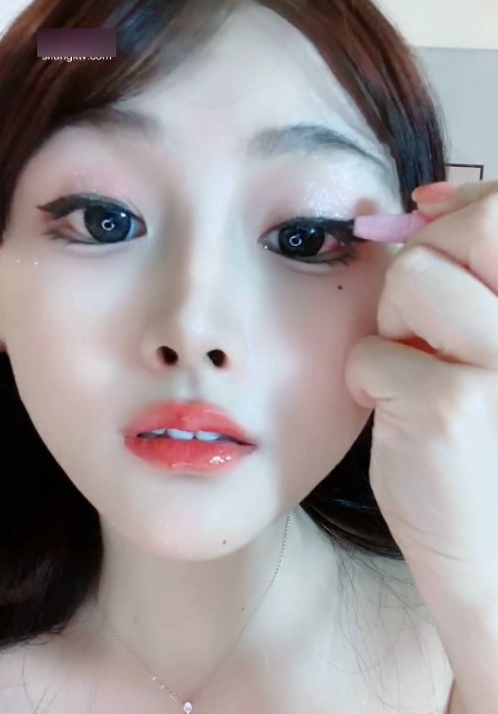 漂亮馒头嫩模小优最新合集22V25G，百度收藏104