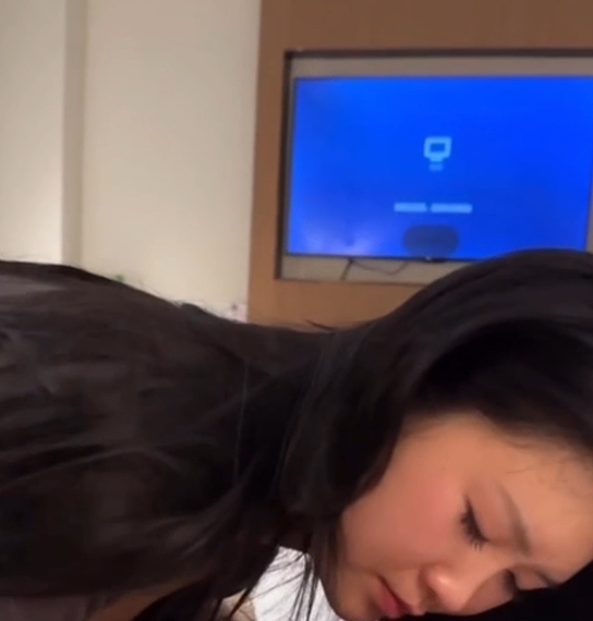 反差婊合集电报优质精选53V16.7G，自己收集的精品资源