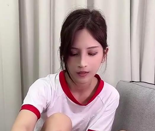 艾希老师51部高颜值福利视频，10.3G宾馆特写魅力无限