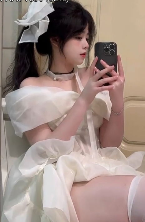 神剧抖音绿帽小废物合集27V9.67G，剧情剪辑多画面选择