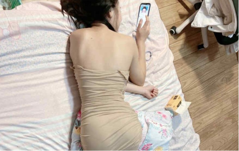 高颜值某推精彩合集88V1G，反差魅力尽显