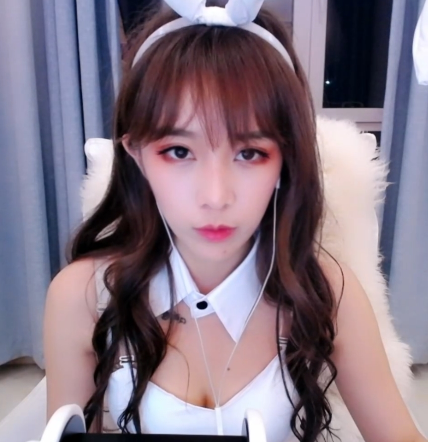 斗鱼丸子君视频合集159部38.4G，资源有尺度视频很少