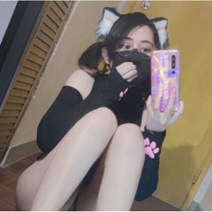 推超火奶咪naimi反差婊合集1部超劲爆