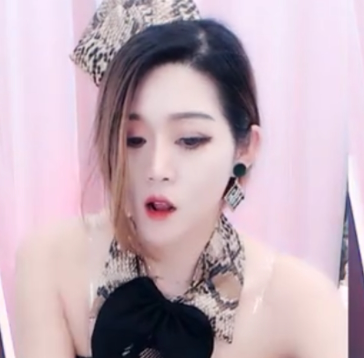 热舞合集HD王妃虎牙诱惑38部1.04G撩人