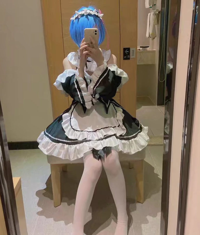 推特姜兔兔174V2.8G三人游合集太润了