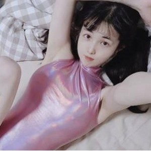 P站推特越南小e玩具自拍24部6.5G湿身给作