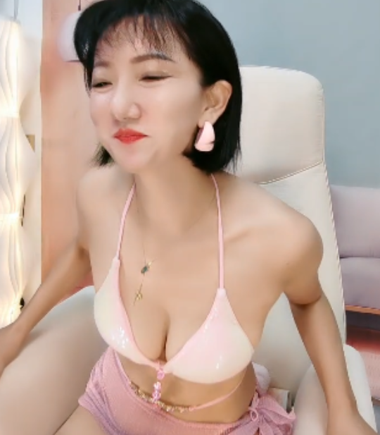 ED2K高跟丝袜少妇茉莉花妖32v33g合集主打肉感少妇黑丝撕扯细节