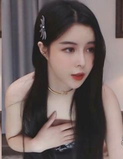 苏恩深黑旗袍热舞合集249部斗鱼24.7G秀腿福利